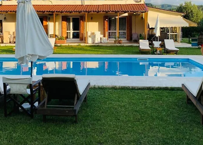 The Mansion Of Dionisos And Dimitras Villa *